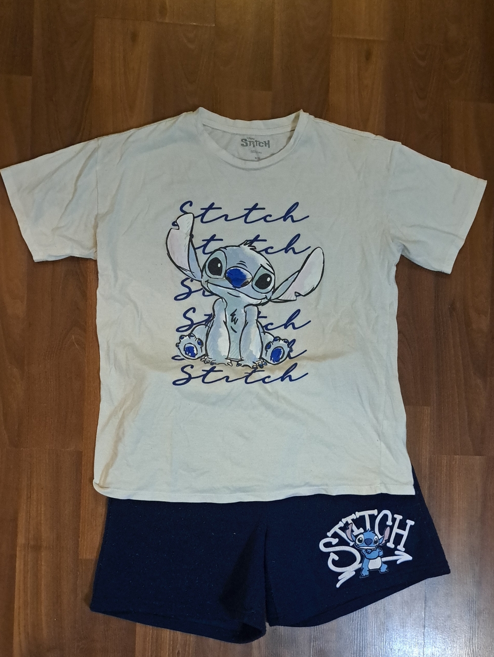 Disney Stitch Cream Top & Navy Blue Shorts Pajama Set